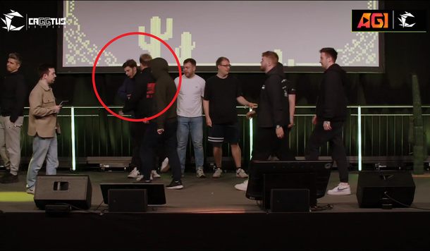 暴力零容忍！德國 CS2 賽事爆發選手攻擊對手醜聞，遭重判禁賽 10 年職業生涯宣告終結！