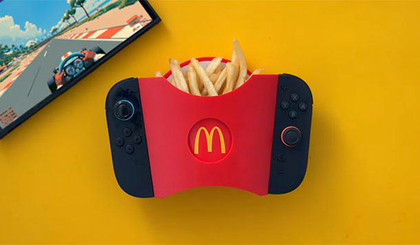 宅宅神配件？腦洞玩家研發Switch2「薯條架」讓你邊打遊戲不怕餓