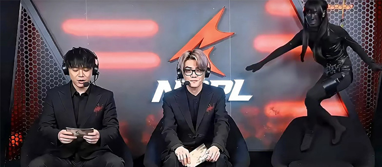 穿短裙太暴露！《永劫無間》賽事爆服裝穿著爭議，女賽評化身「黑衣人」爆笑回擊！